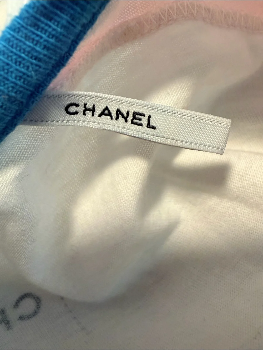 Chanel Paris-Cuba Pink And White Graphic Tee Women's Size L 😍